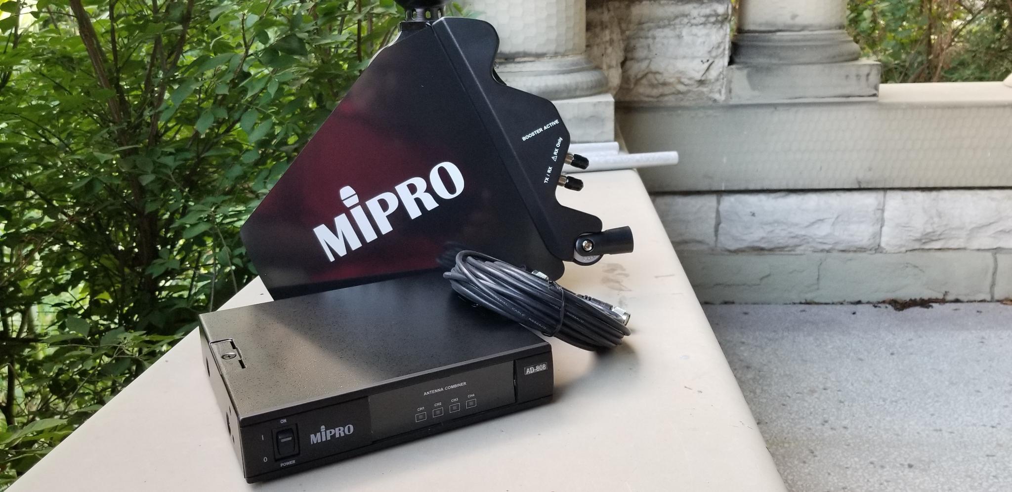 Mipro AD808 Antenna Combiner with AT-90Wa Wideband Extension Antenna Paddle & 32' Cable Package Mipro AD808 Antenna Combiner with AT-90Wa Wide-band Antenna Paddle & 32' Cable, Pack Parts and back to front antenna extender Package $899