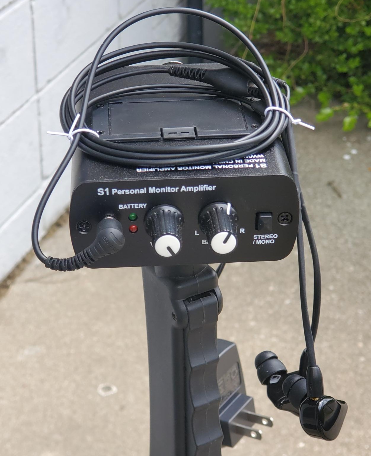FCS S1 Stereo Amp and FCS11B Bass In-Ear Monitors. This rig as is, perfect for Drummers or stationary Bass Players. Ears come in Black or Blue $189 Delivered Lower 48 USA