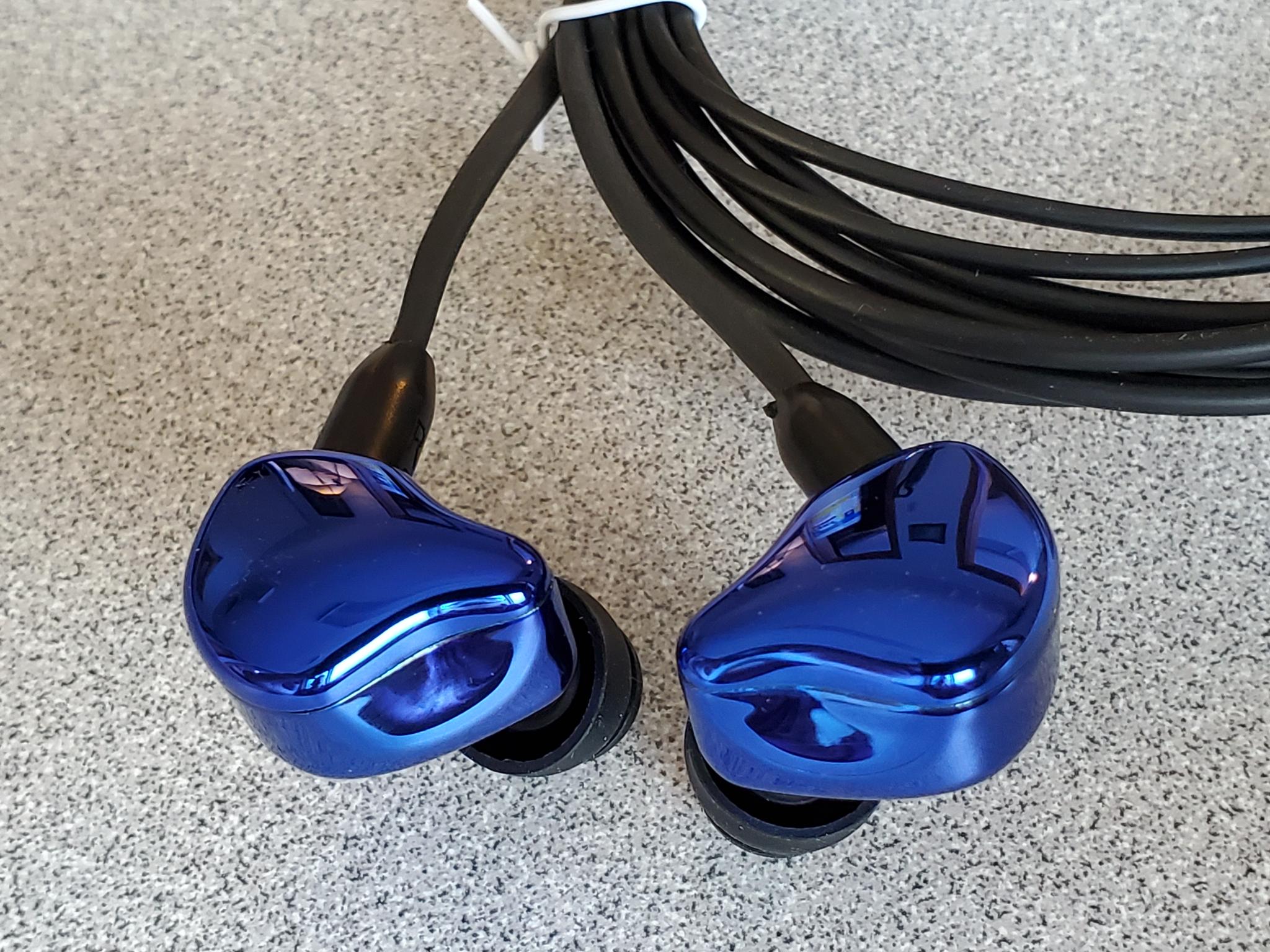 FCS-H3 Triple Driver Hybrid In-Ear Monitor w/ Waterproof Hard-shell Case $149