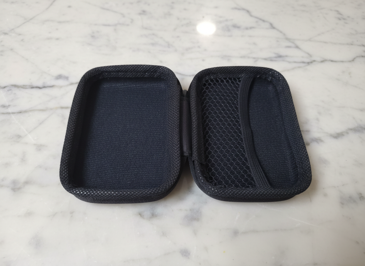 FCS110 / 10.2mm Dynamic Driver IEM $89 FCS110 Earphone Case