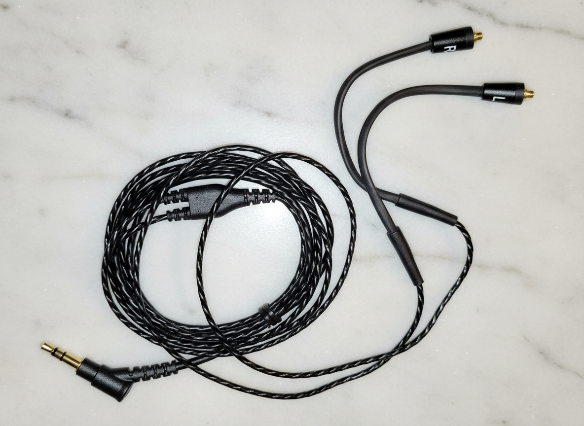 FCS110 / 10.2mm Dynamic Driver IEM $89 FCS110 In-Ear Monitor Cable