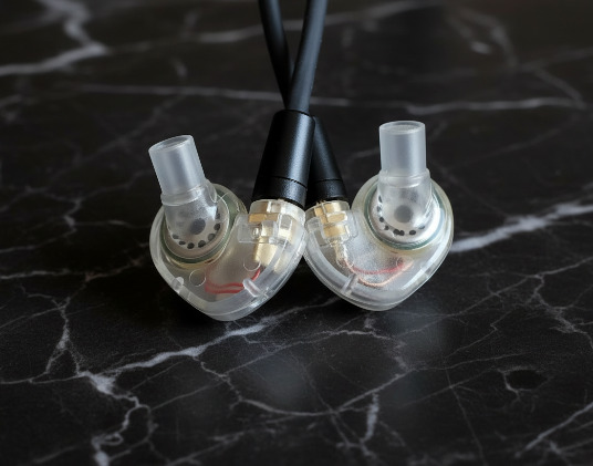 FCS110 / 10.2mm Dynamic Driver IEM $89 FCS110 Clear In Ear Monitor